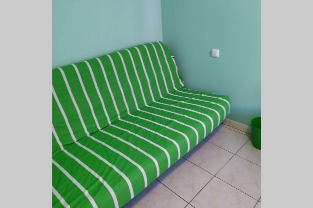 Ferienwohnung Chez Fabienne T3 Le Breuil-sur-Couze Exterior foto