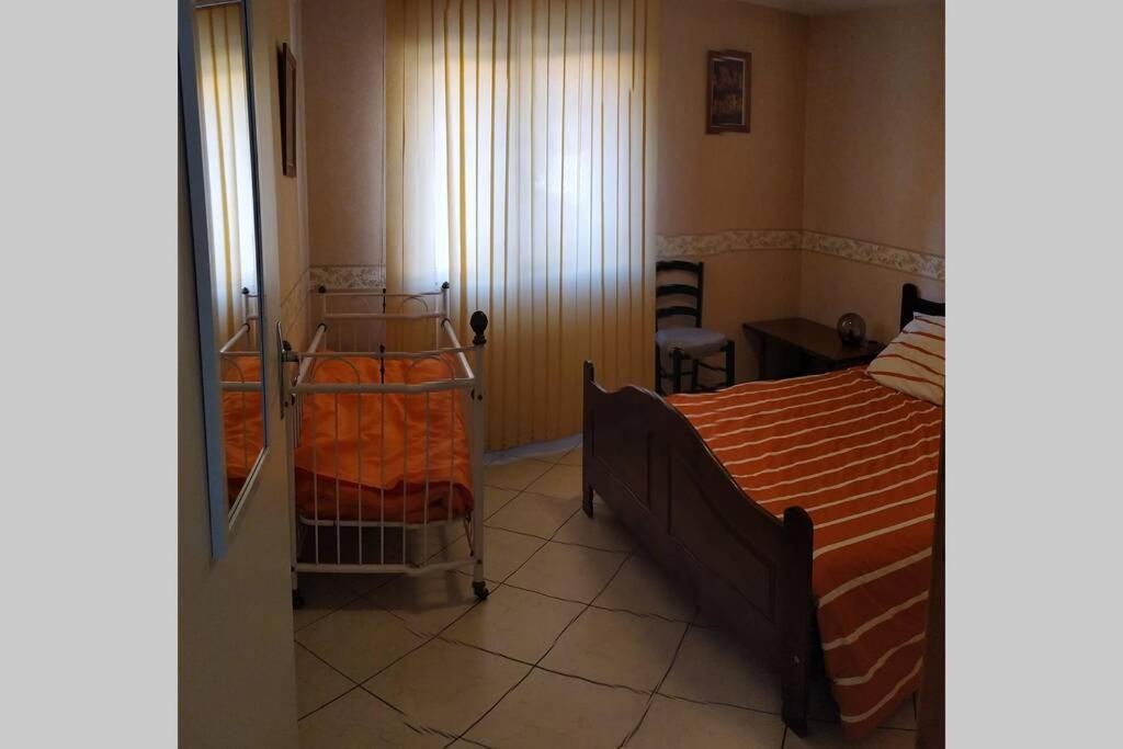 Ferienwohnung Chez Fabienne T3 Le Breuil-sur-Couze Exterior foto