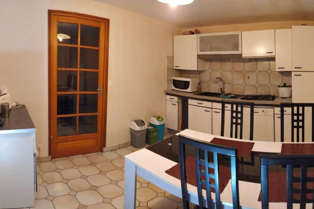 Ferienwohnung Chez Fabienne T3 Le Breuil-sur-Couze Exterior foto
