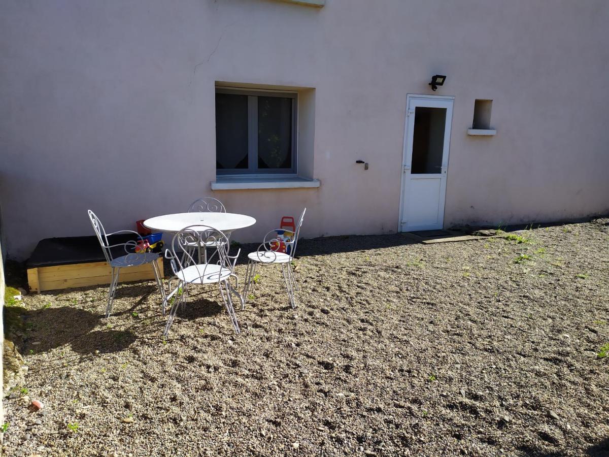 Ferienwohnung Chez Fabienne T3 Le Breuil-sur-Couze Exterior foto