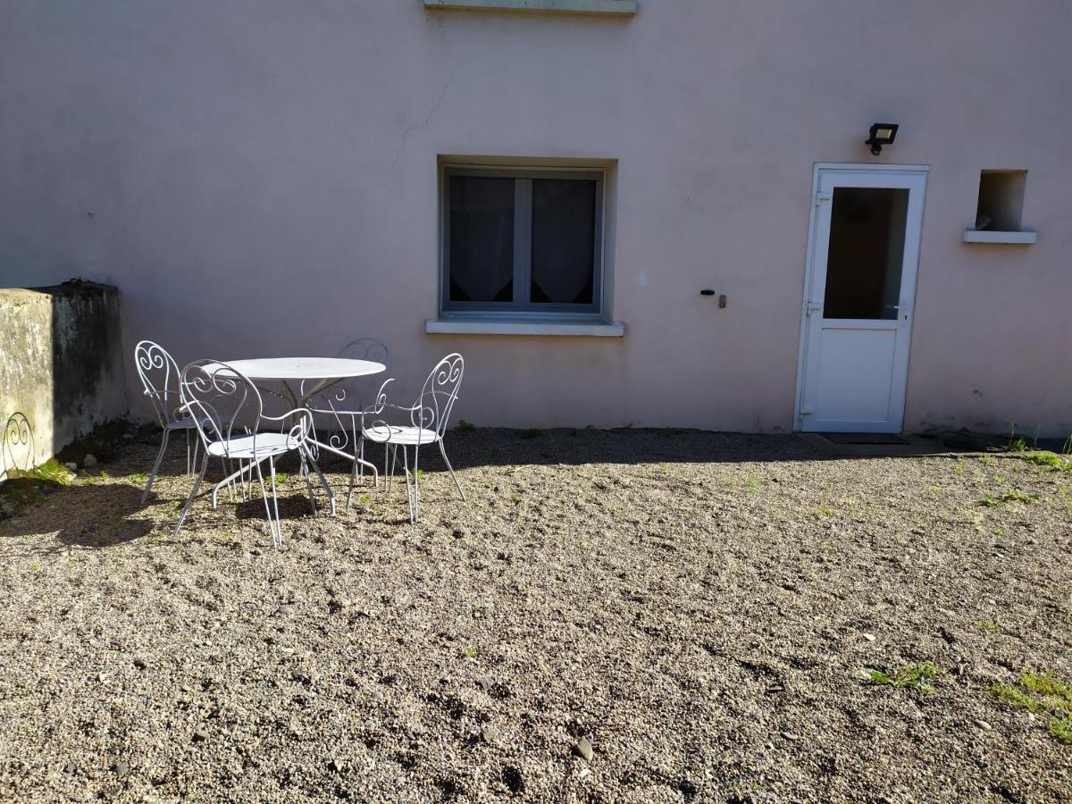 Ferienwohnung Chez Fabienne T3 Le Breuil-sur-Couze Exterior foto